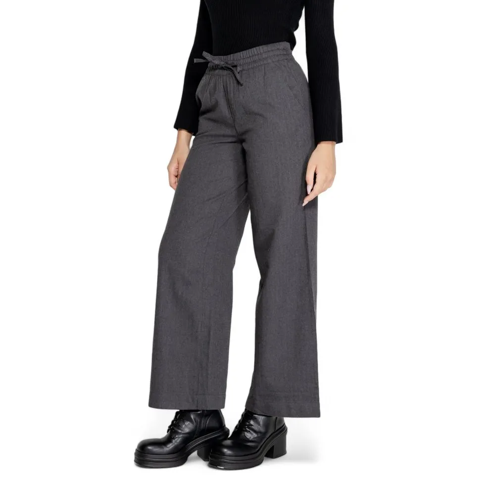 Gray Cotton Jeans & Pant sold by Lord & Taylor product image thumbnail 3