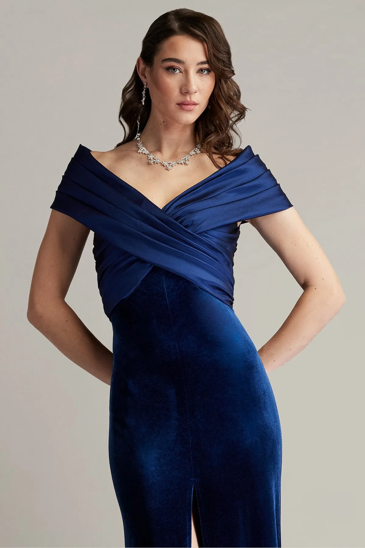 Baxter Portrait Collar Gown sold by Lord & Taylor product image thumbnail 5