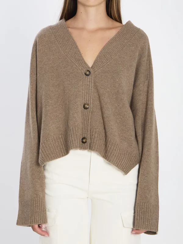 KAIA CASHMERE CARDIGAN
CHIEDI A CHATGPT sold by Lord & Taylor