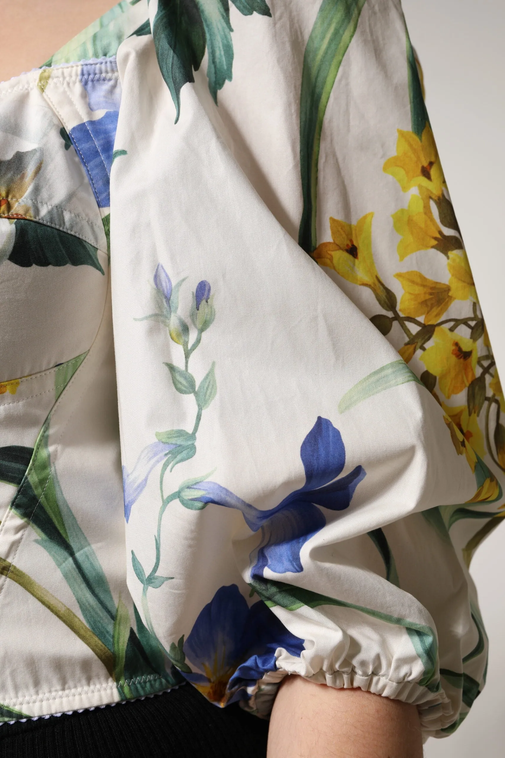 White Floral Puff Sleeves Crop Blouse Top sold by Lord & Taylor product image thumbnail 5