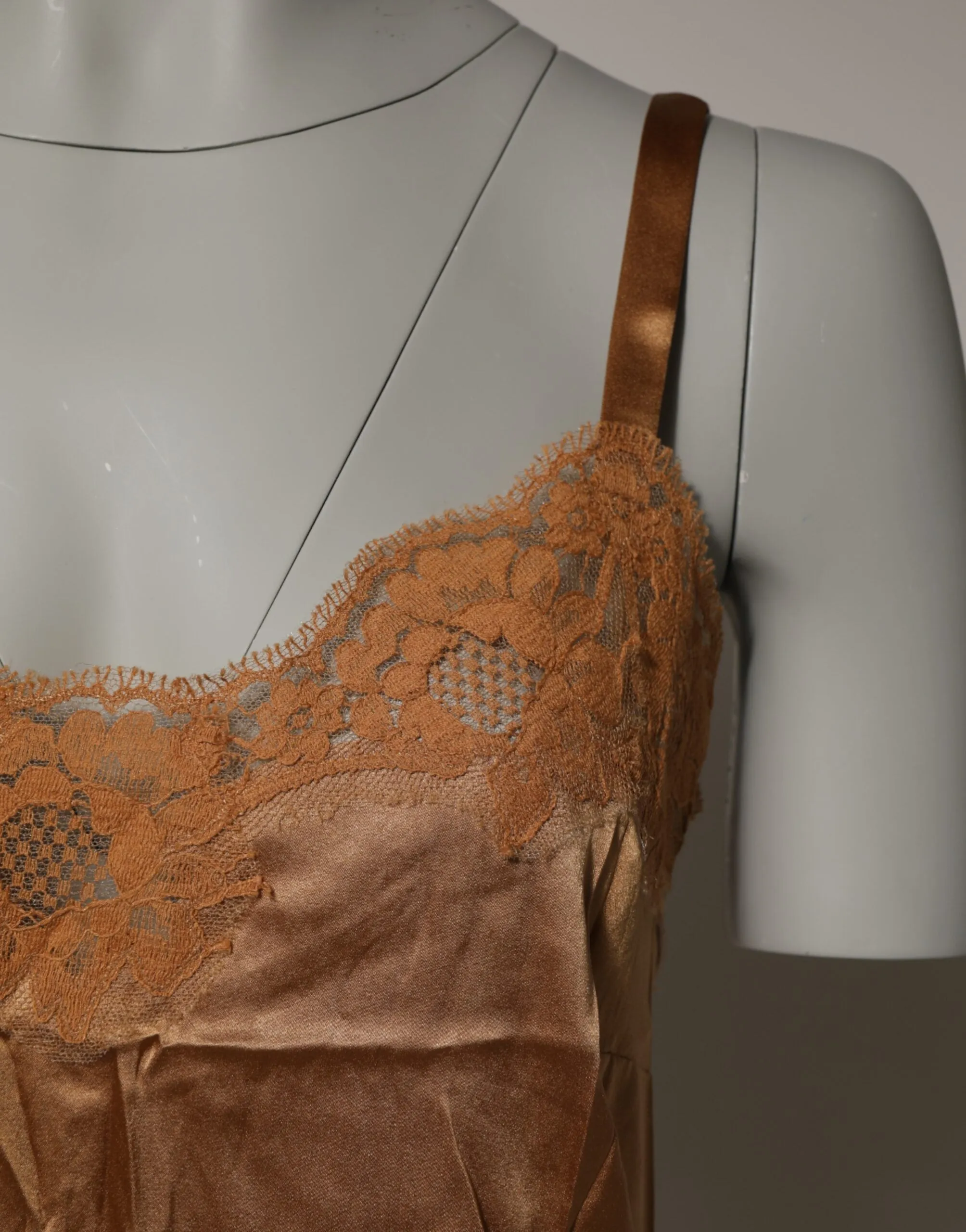Brown Floral Lace Tank Lingerie Sleepwear Underwear sold by Lord & Taylor product image thumbnail 3