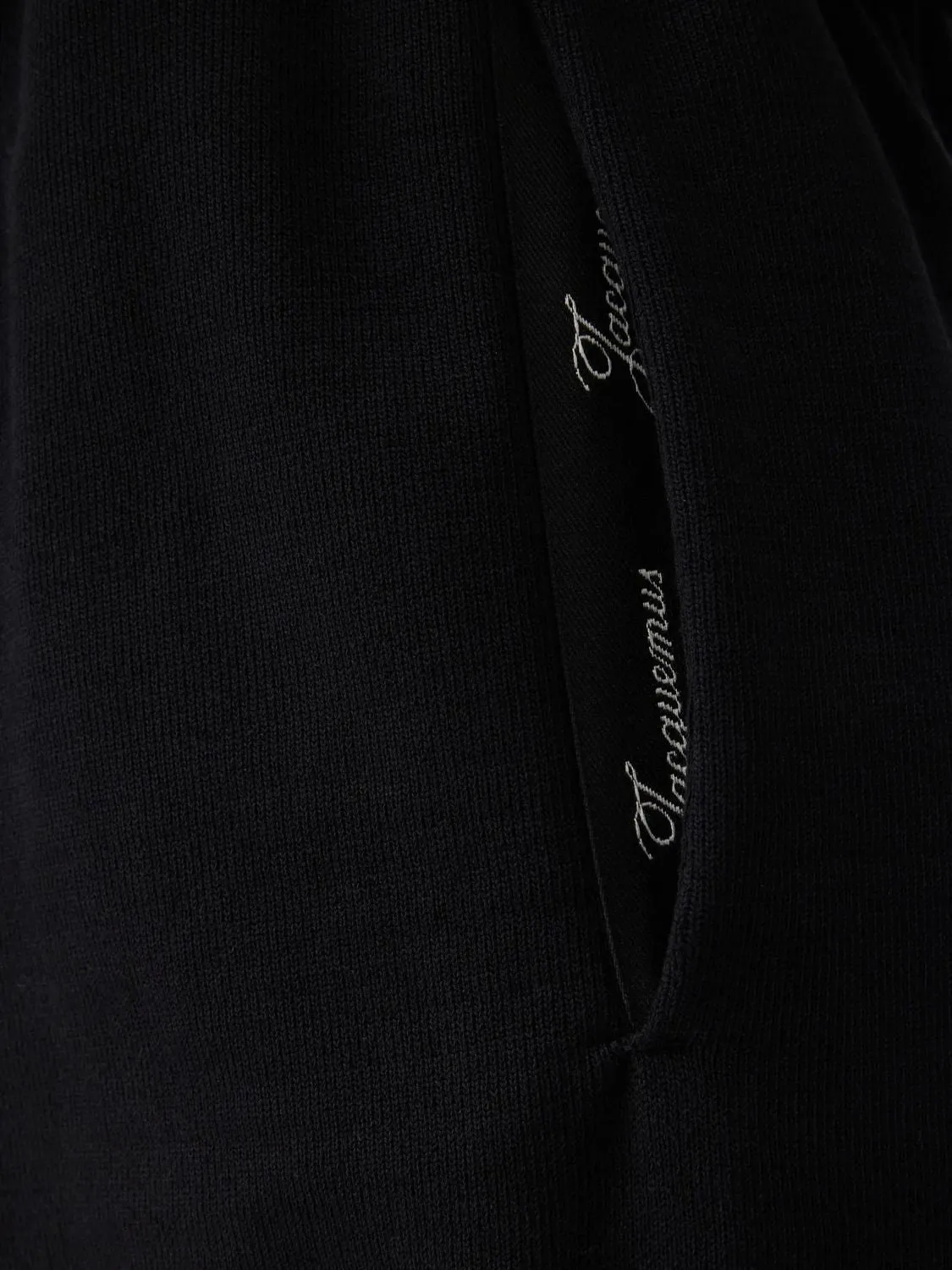 LE JOGGING ROND CARRE sold by Lord & Taylor product image thumbnail 2