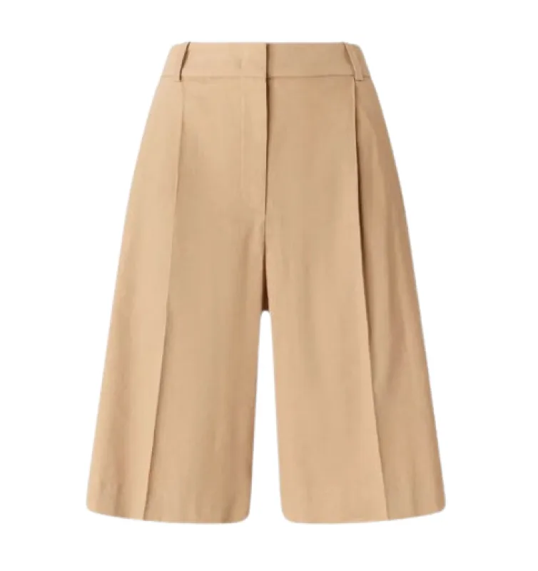 CHANTILLY BEIGE PLEATED WIDE SHORTS made by Pinko