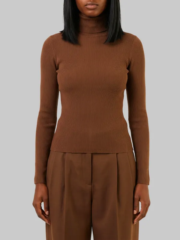 Turtleneck in wool yarn made by MaxMara
