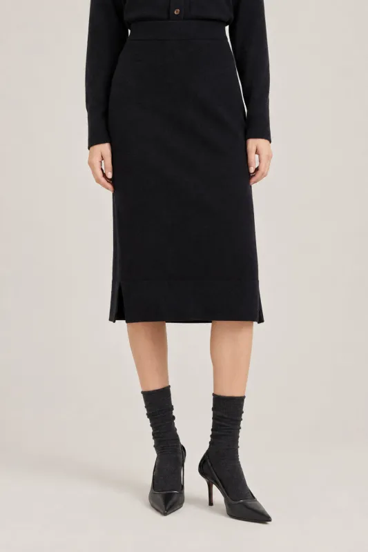 BRUNELLO CUCINELLI WOMEN'S BLACK WOOL KNIT MIDI SKIRT made by Brunello Cucinelli