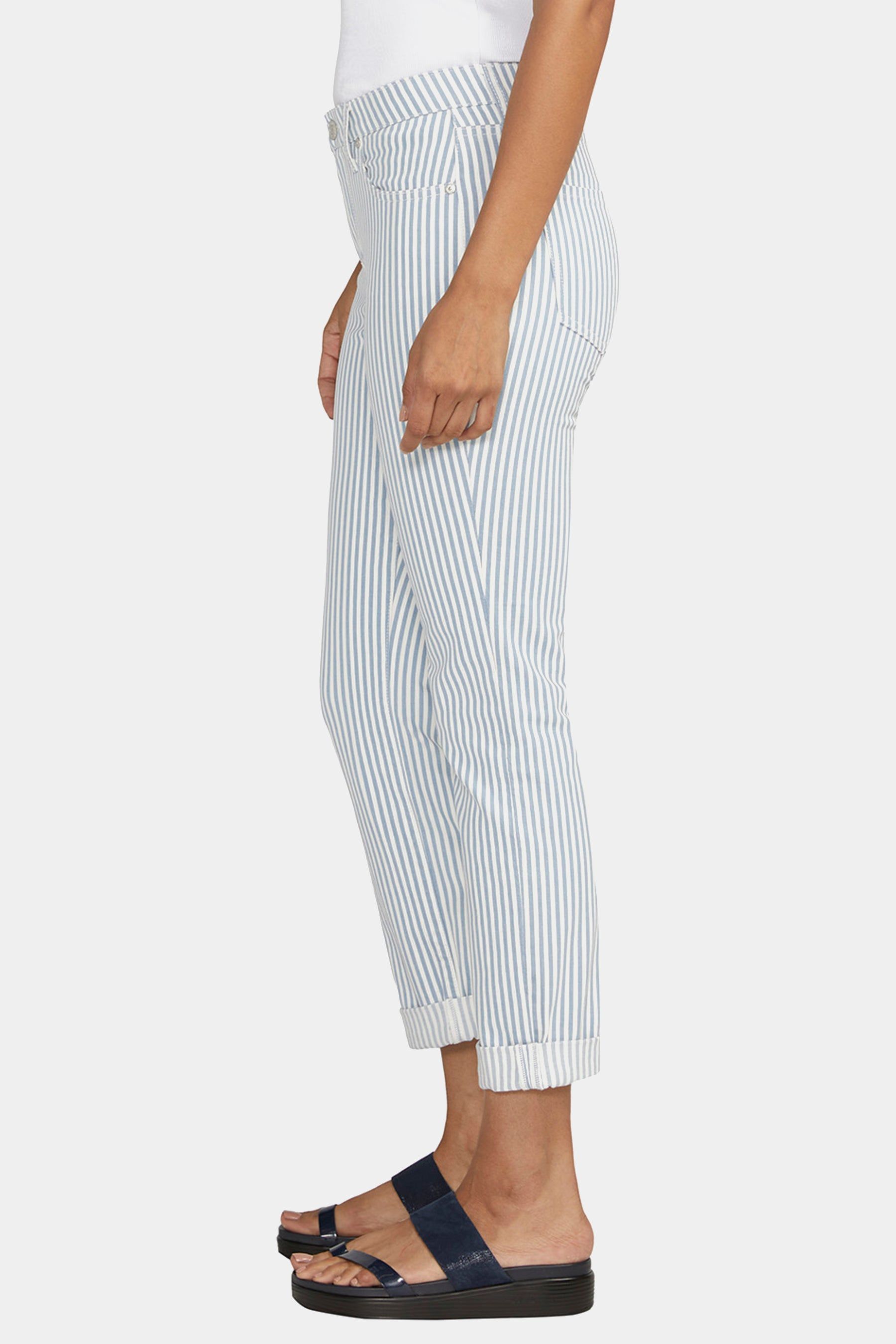 JAG Plus Size Carter Mid Rise Girlfriend Jeans sold by Lord & Taylor product image thumbnail 3