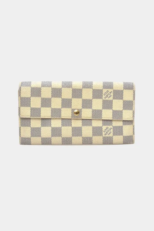 Sarah Wallet sold by Lord & Taylor