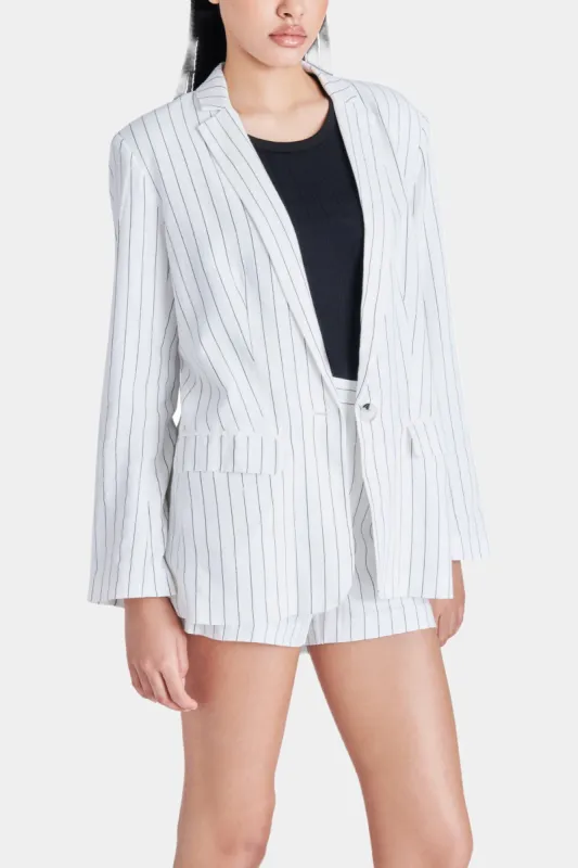 Jessa Boyfriend Blazer made by Steve Madden