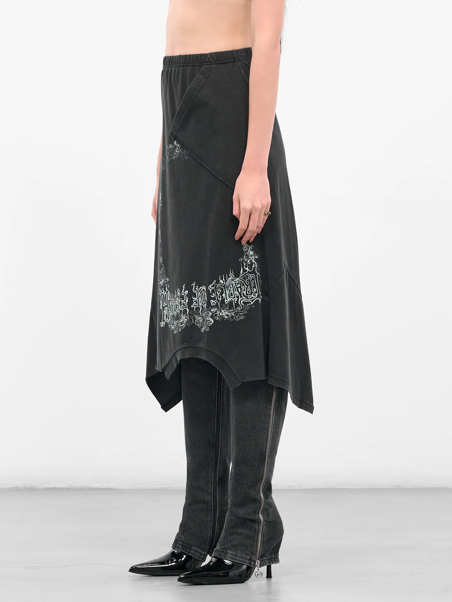 Black Deconstructed Graphic T-Shirt Skirt (WCF76SK690M-WASHED-BLACK) sold by lorenzo product image thumbnail 2