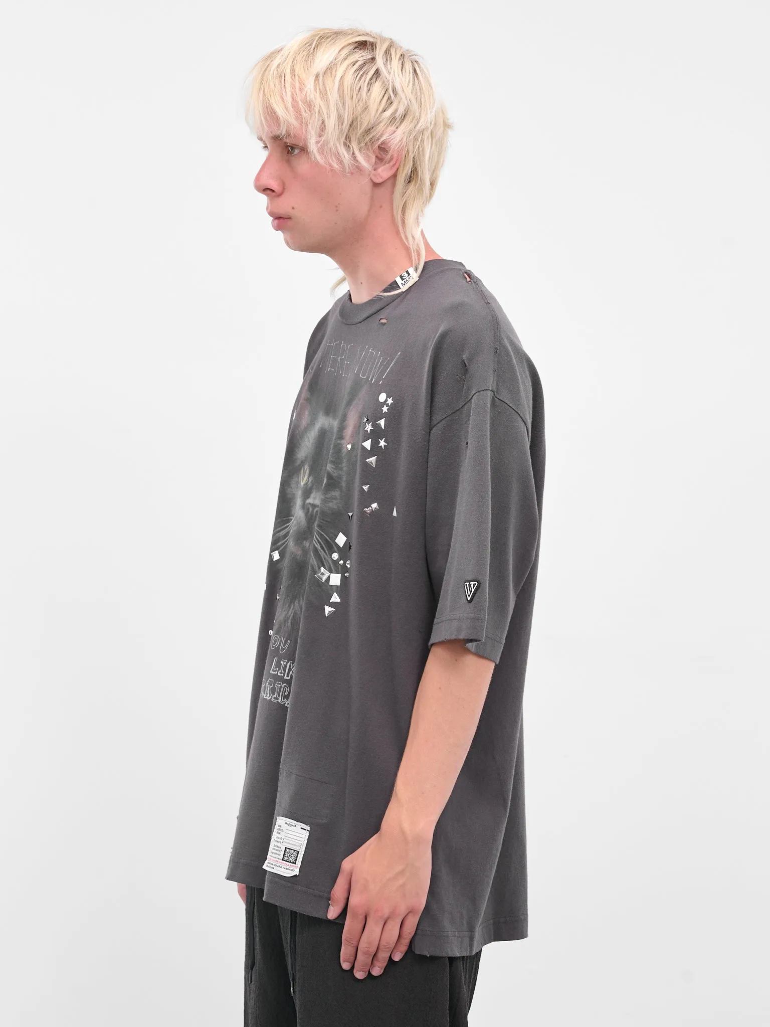 Black Distressed Cat Graphic Tee (J15TS752-BLACK) sold by lorenzo product image thumbnail 2