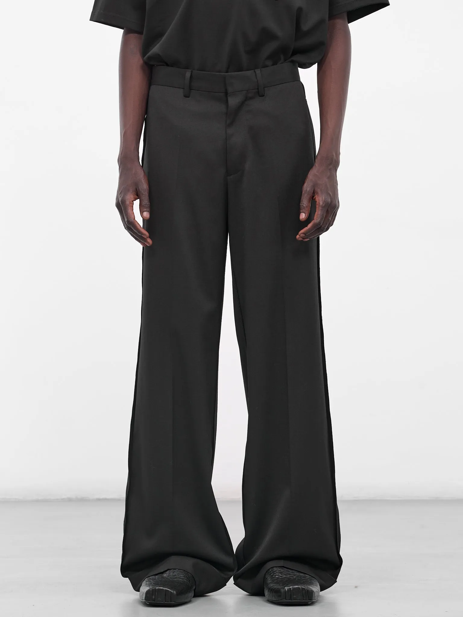 Black Wide Leg Tailored Trousers (SH0KA0047-S47848-900-BLACK) sold by lorenzo