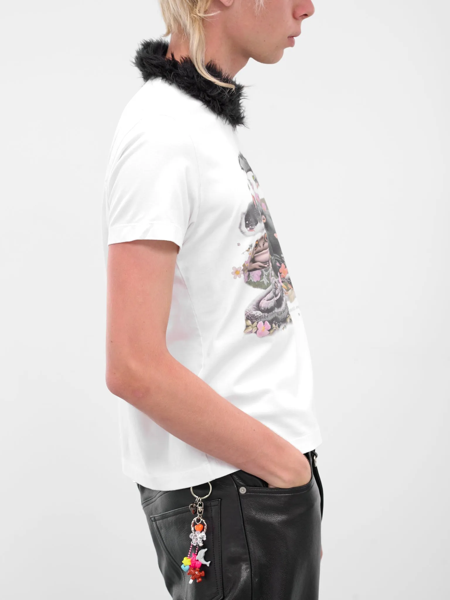White Fur Trim Graphic Tee (25AW52CS407-WHITE) sold by lorenzo product image thumbnail 4