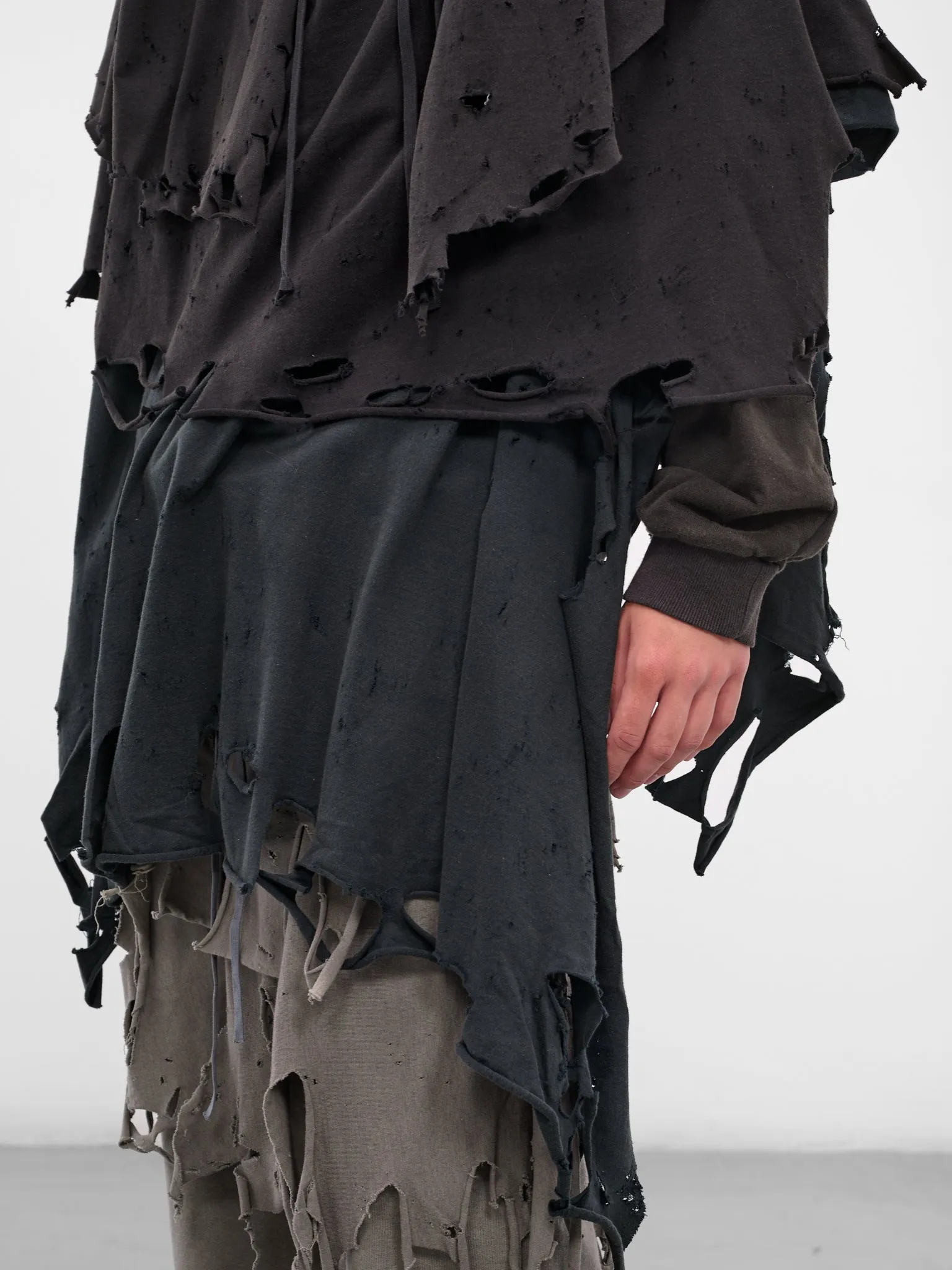 Black Distressed Layering Hoodie (25AW34CS397-BLACK) sold by lorenzo product image thumbnail 4