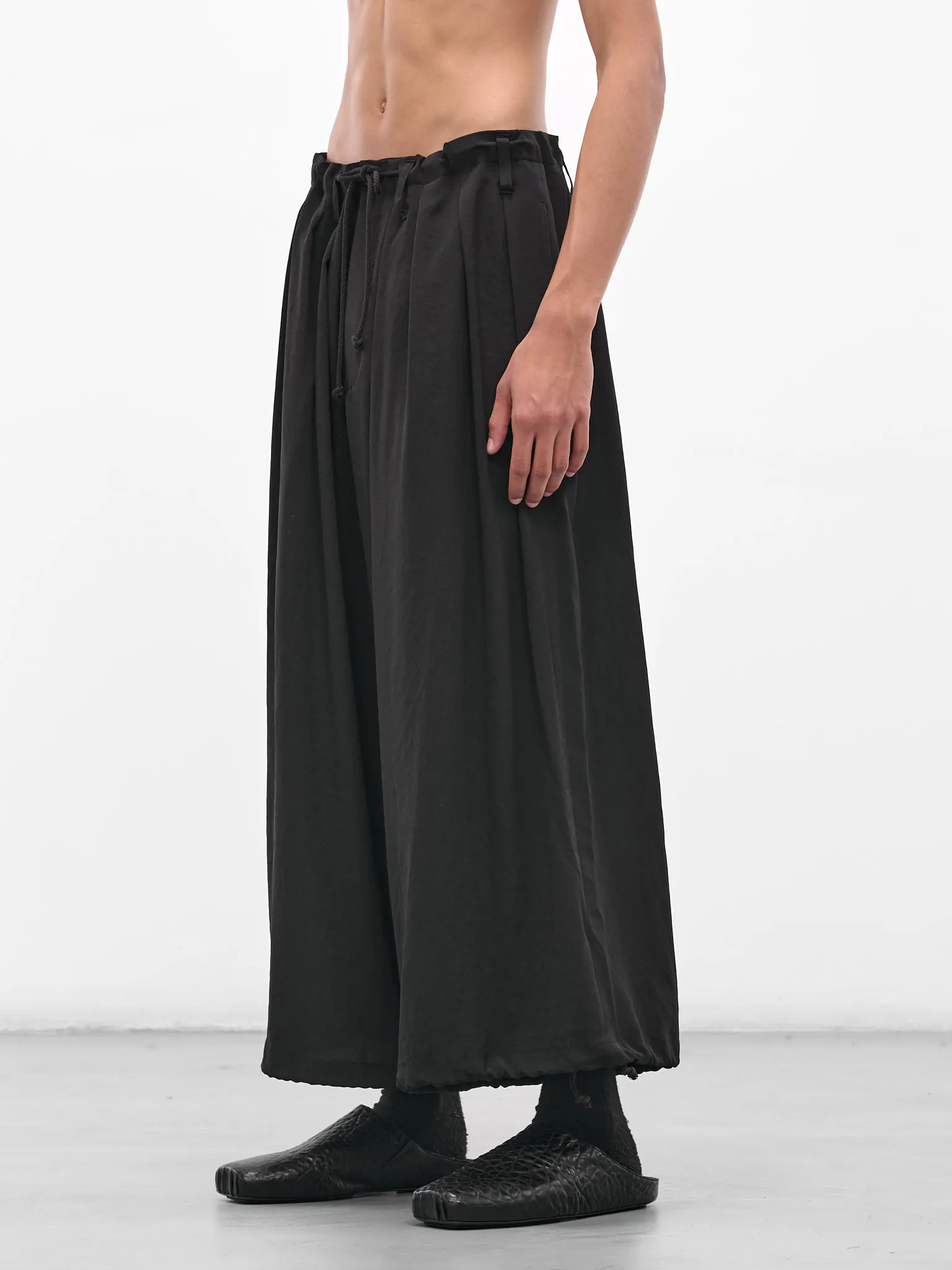 Black Wide Tuxedo Balloon Pants (HL-P14-500-1-BLACK) sold by lorenzo product image thumbnail 2