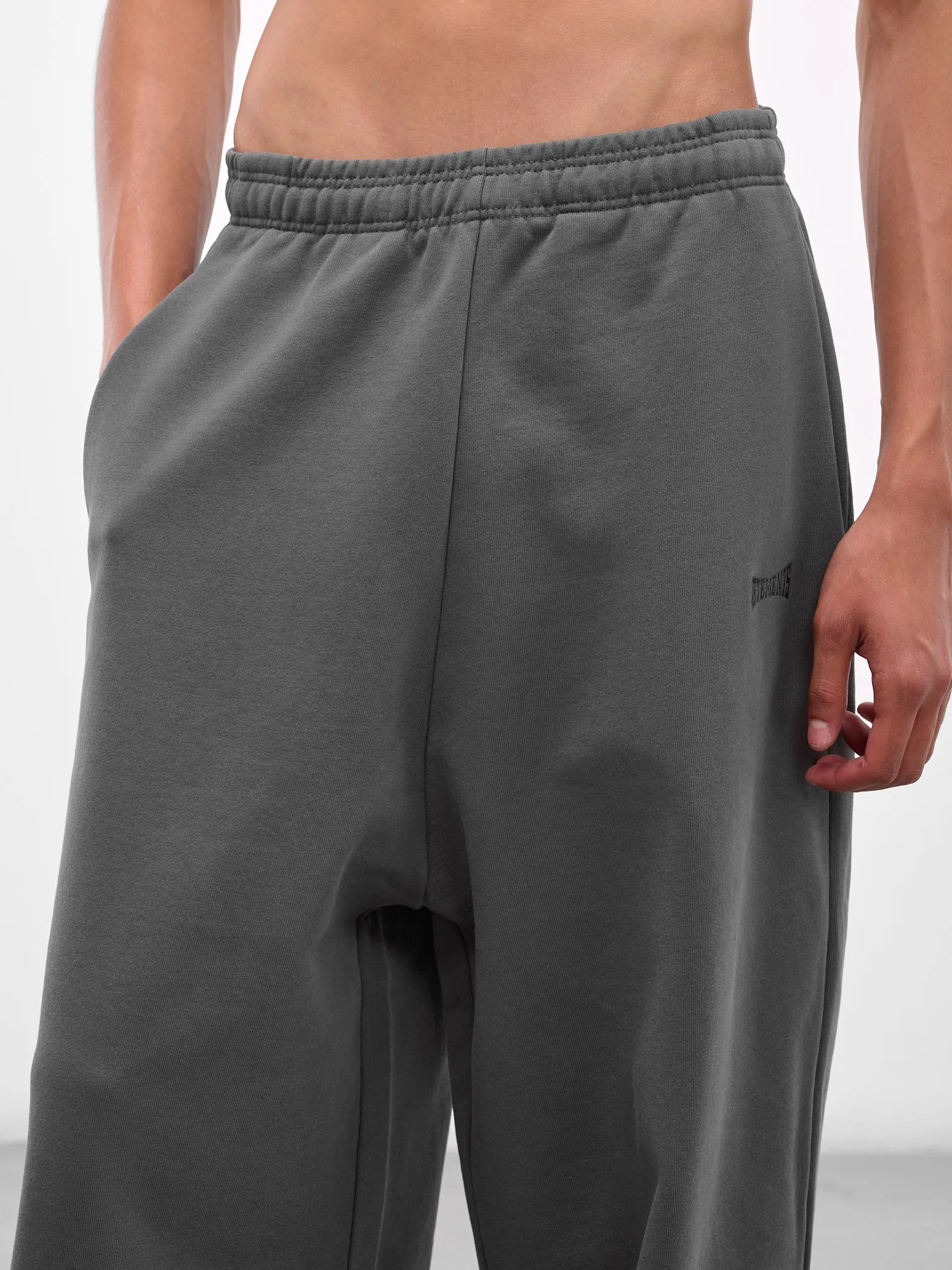 Gray Boxing Logo Baggy Sweatpants (UH76SP160M-MAGNET) sold by lorenzo product image thumbnail 4