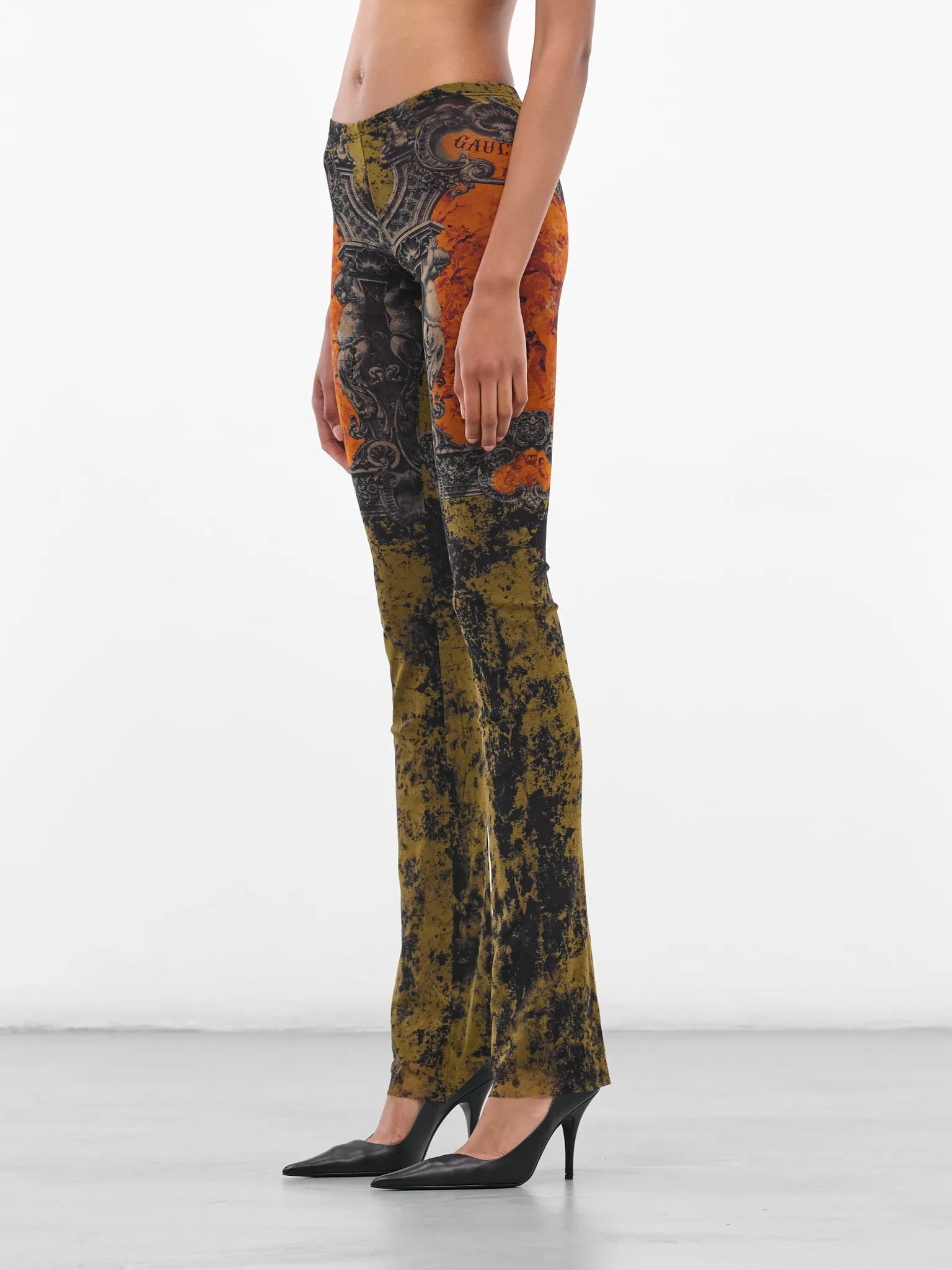 The "Médaillon" Graphic Leggings (25-03-W-TR016-M006P-MULTI) sold by lorenzo product image thumbnail 2