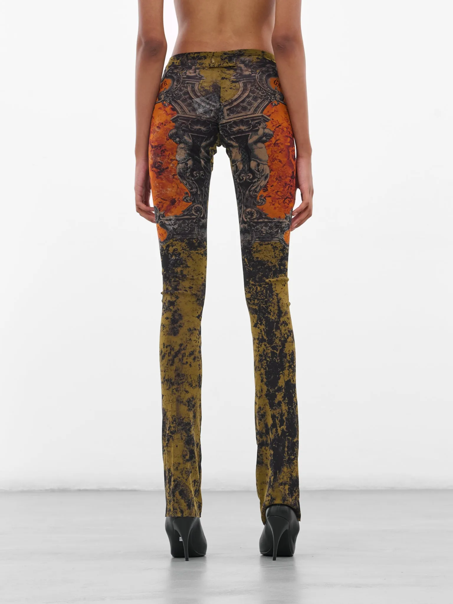 The "Médaillon" Graphic Leggings (25-03-W-TR016-M006P-MULTI) sold by lorenzo product image thumbnail 3