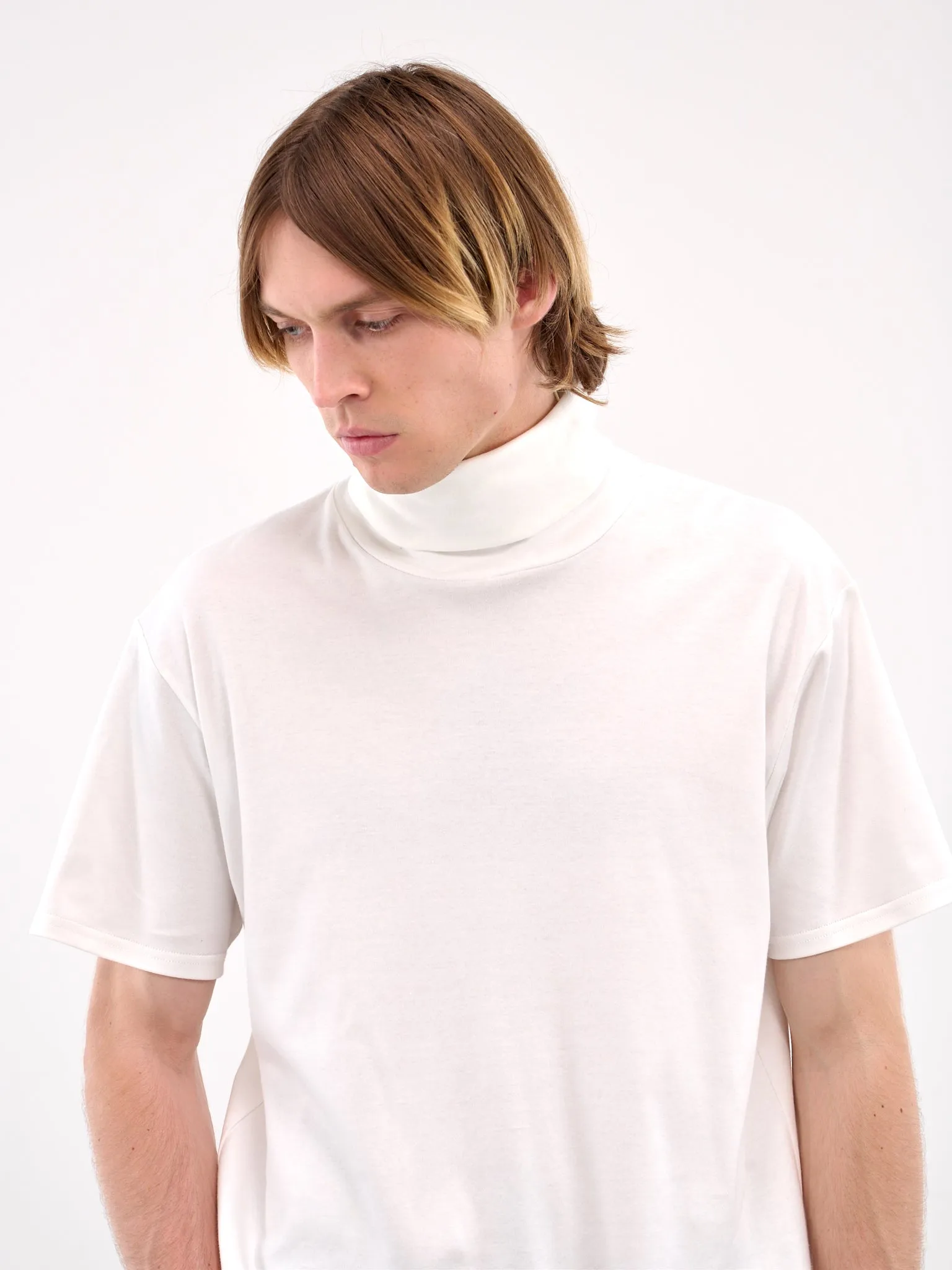 White Turtleneck Short Sleeve Tee (RM251-033-WHITE)) sold by lorenzo product image thumbnail 5