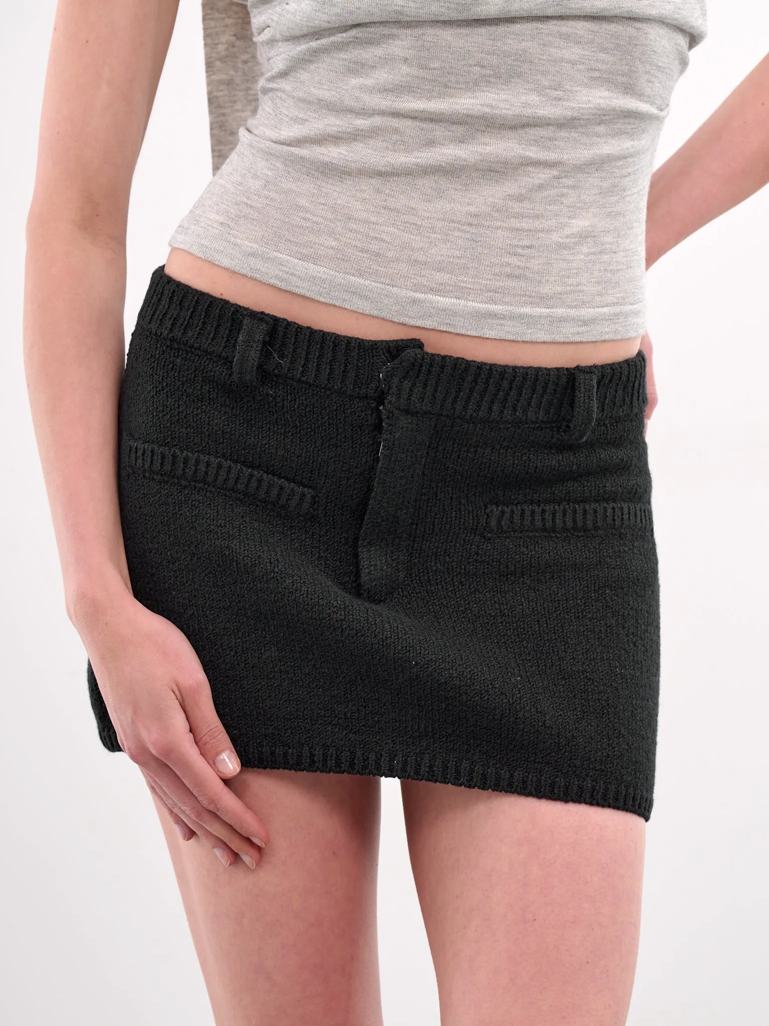 Knit Mini Skirt (AMSS25112-BLACK) sold by lorenzo product image thumbnail 4