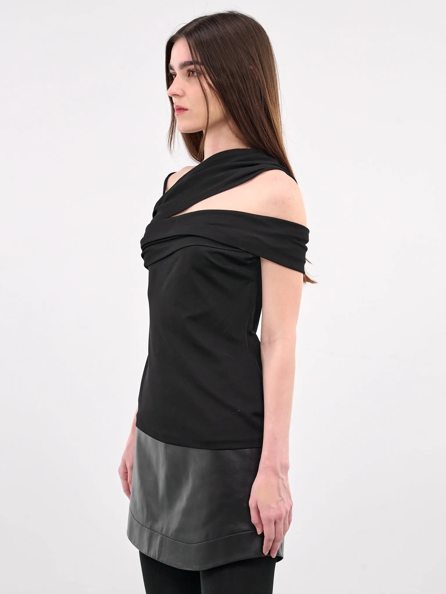 One-Shoulder Gathered Top (1018683-1A12923-BLACK) sold by lorenzo product image thumbnail 2