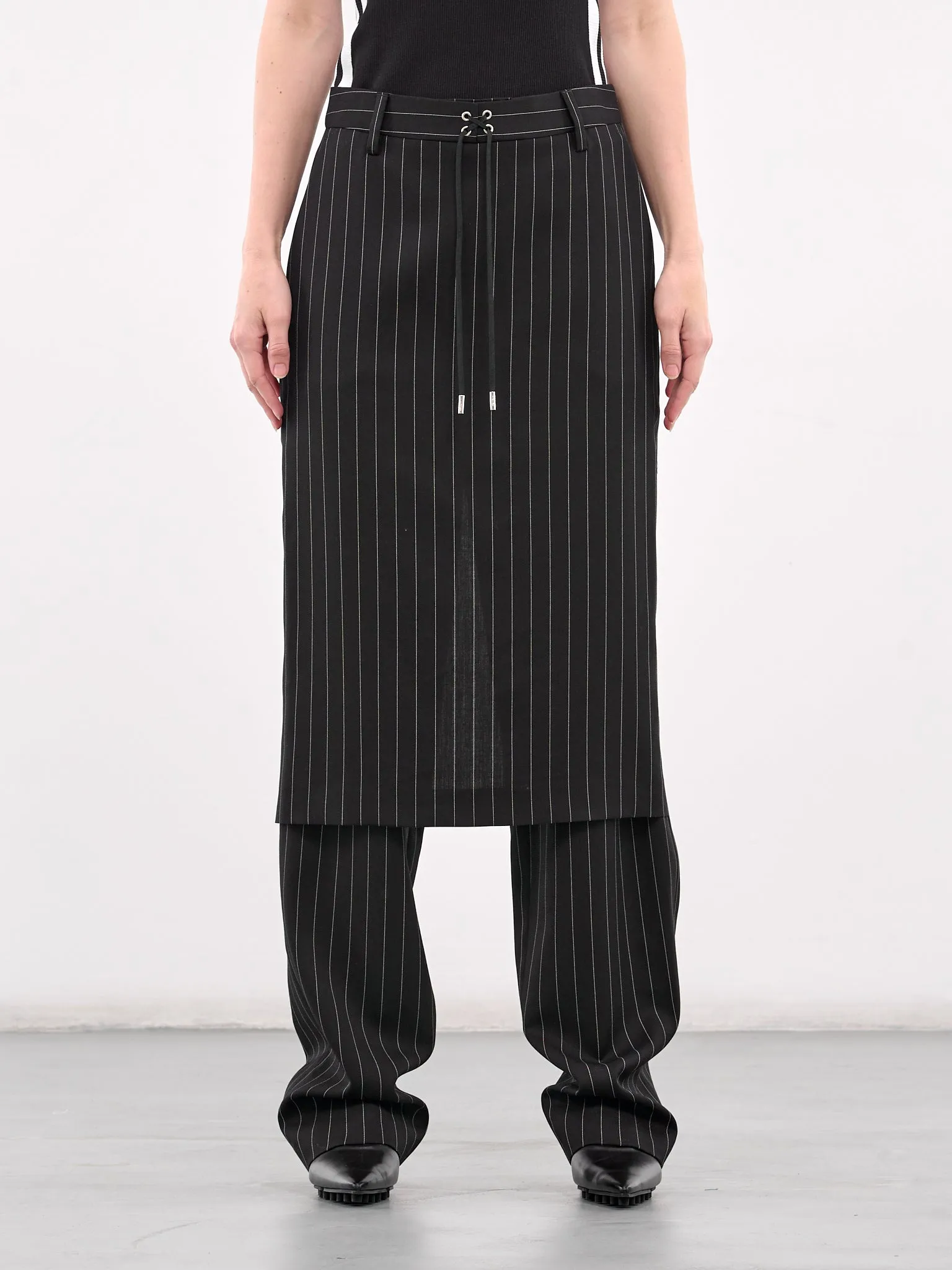 The Lace-Up Pant Skirt (25-33-F-PJ010-C074-BLACK-WHITE) sold by lorenzo