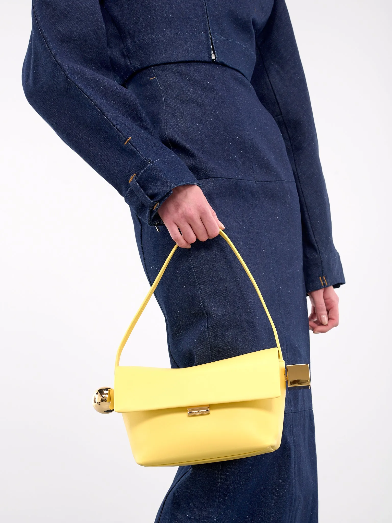 The Rond Carré (243BA383-3171-LIGHT-YELLOW) sold by lorenzo product image thumbnail 5