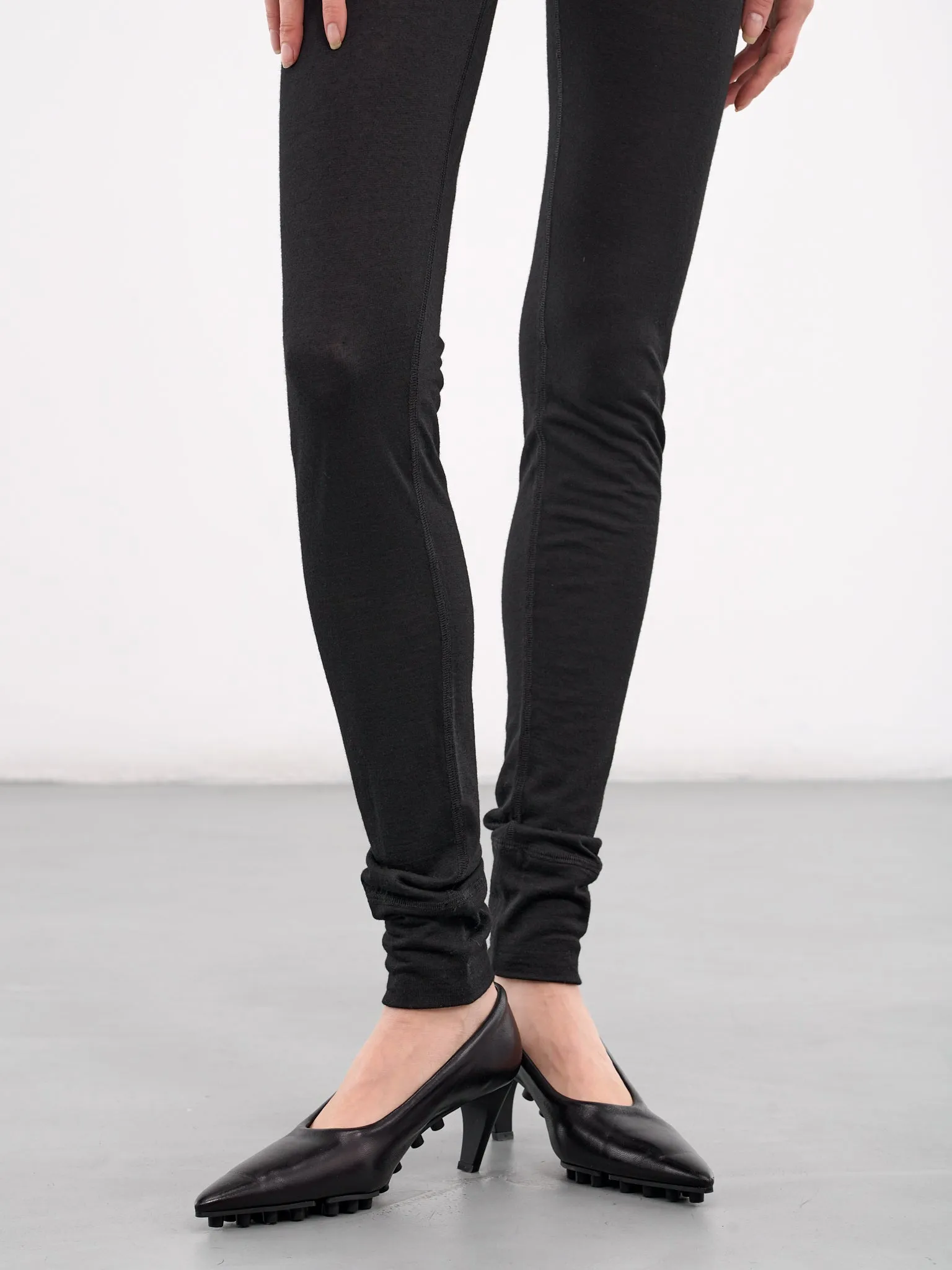Logo Leggings (J40KA0029-J70021-BLACK) sold by lorenzo product image thumbnail 4
