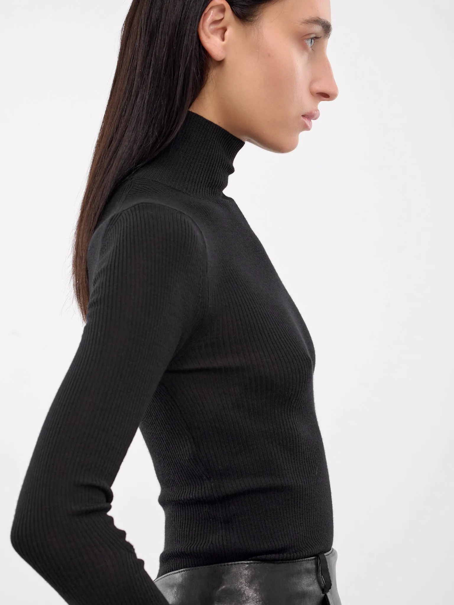 Olenka Ribbed Turtleneck (B0012284-KN043-BLACK) sold by lorenzo product image thumbnail 4