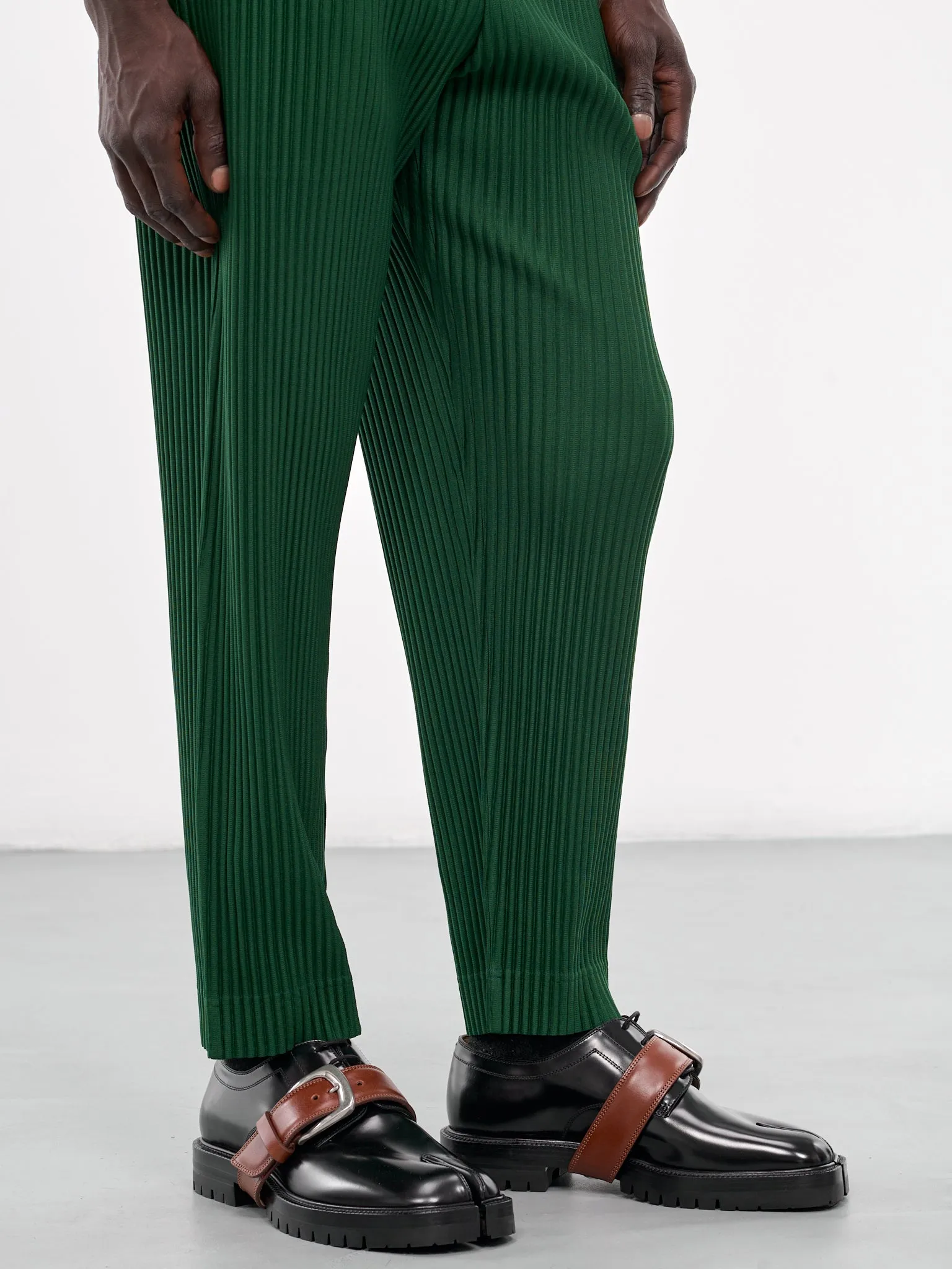 Tailored Pleats 1 Trousers (HP48JF152-64-SEAWEED-GREEN) sold by lorenzo product image thumbnail 4
