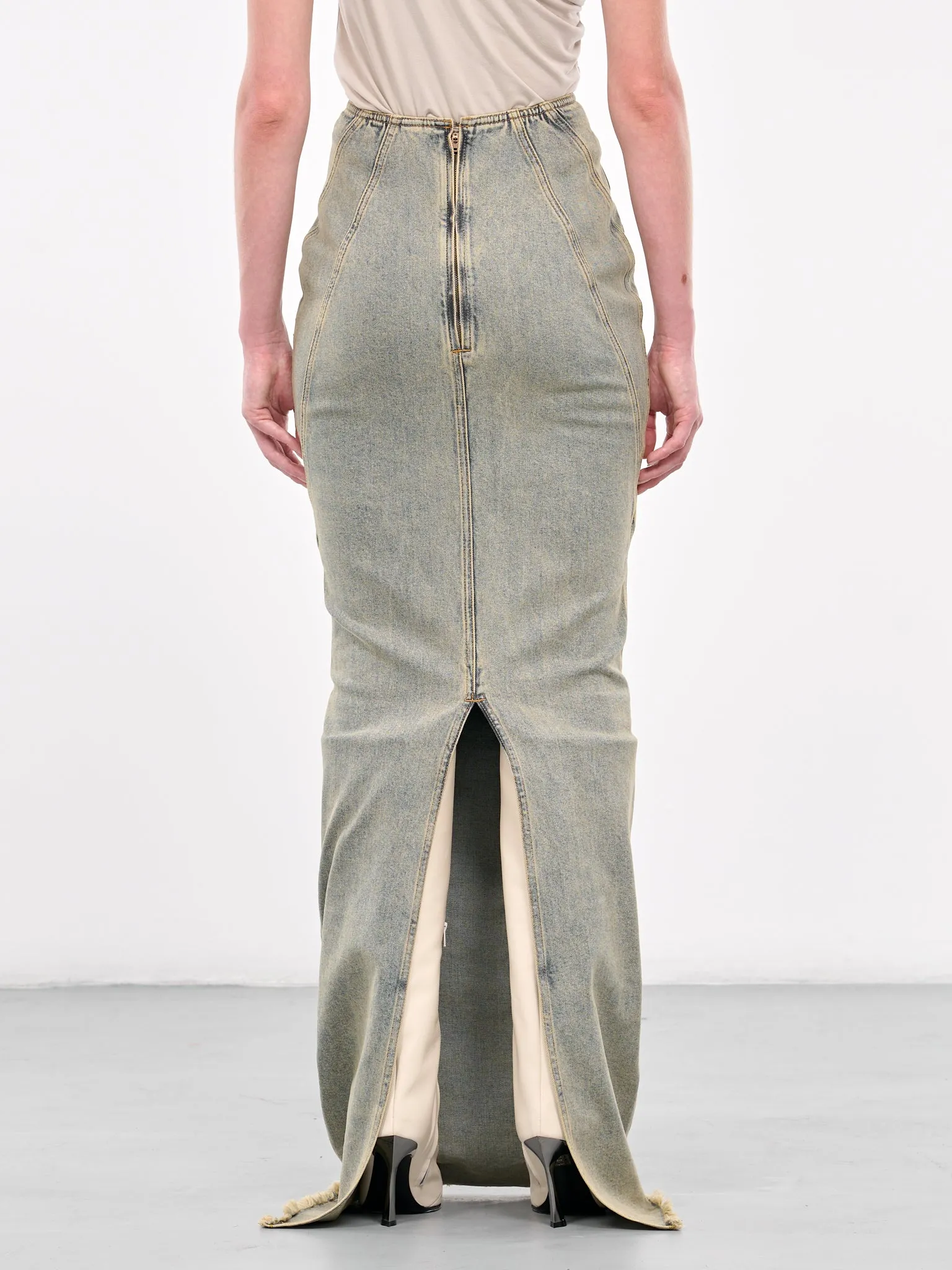 Channel Denim Skirt (ES2572SW-SURFACE-WAVE) sold by lorenzo product image thumbnail 3