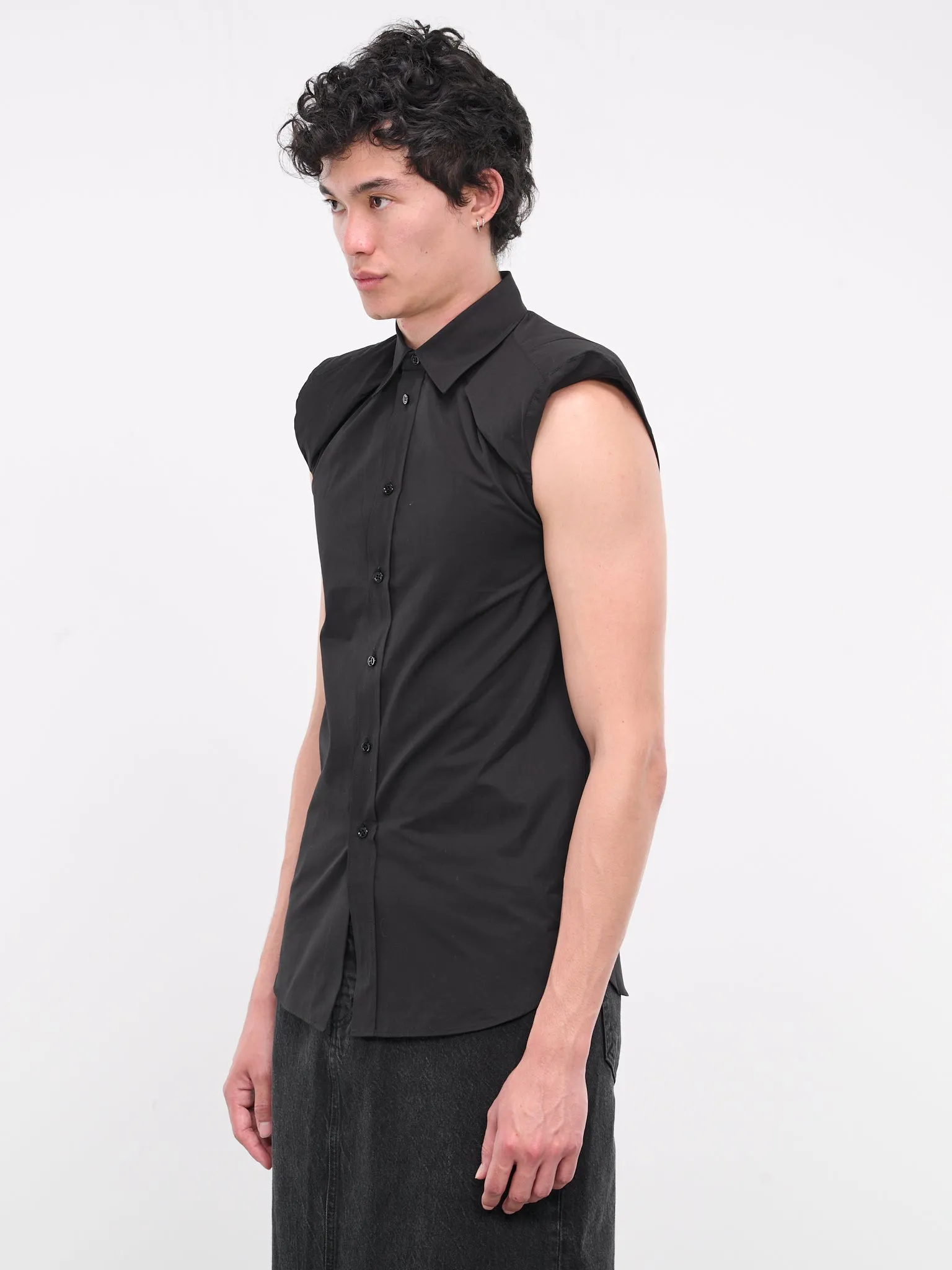 Collarbone Sleeveless Shirt (S1USH05-BLACK) sold by lorenzo product image thumbnail 2