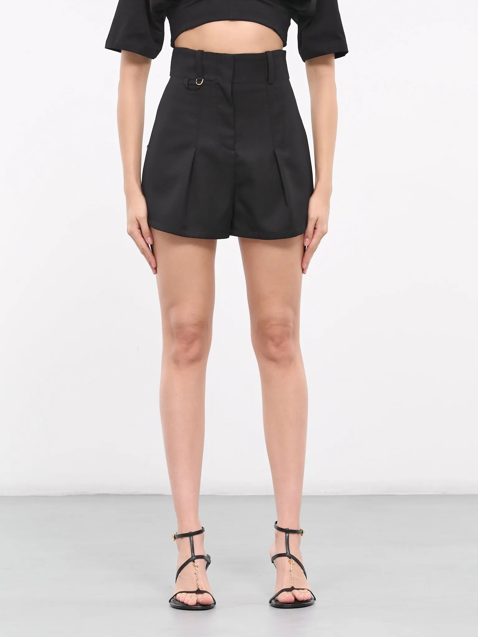 Le Short Bari (241PA076-1333-990-BLACK) sold by lorenzo