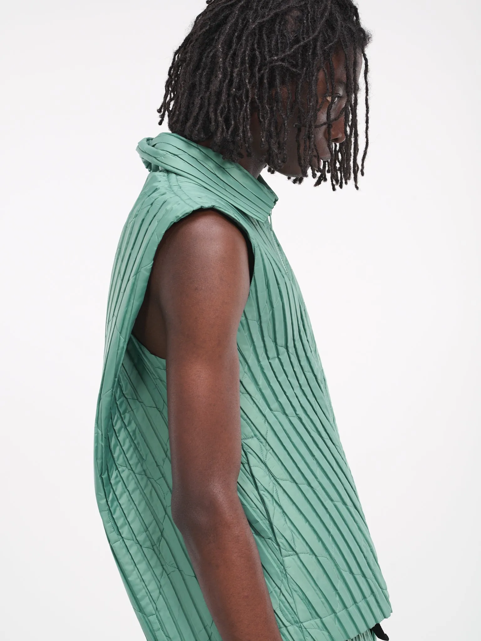 Padded Pleats Vest (HP38FE319-62-GREEN) sold by lorenzo product image thumbnail 5