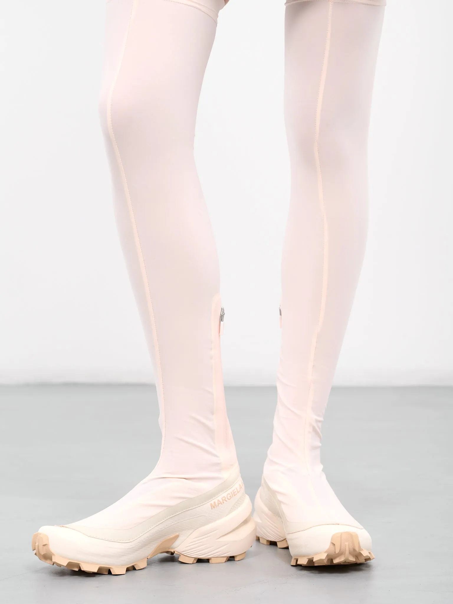 Salomon Crosswader High Boots (S66WW0073-P5741-H9590-PEACH) sold by lorenzo product image thumbnail 4