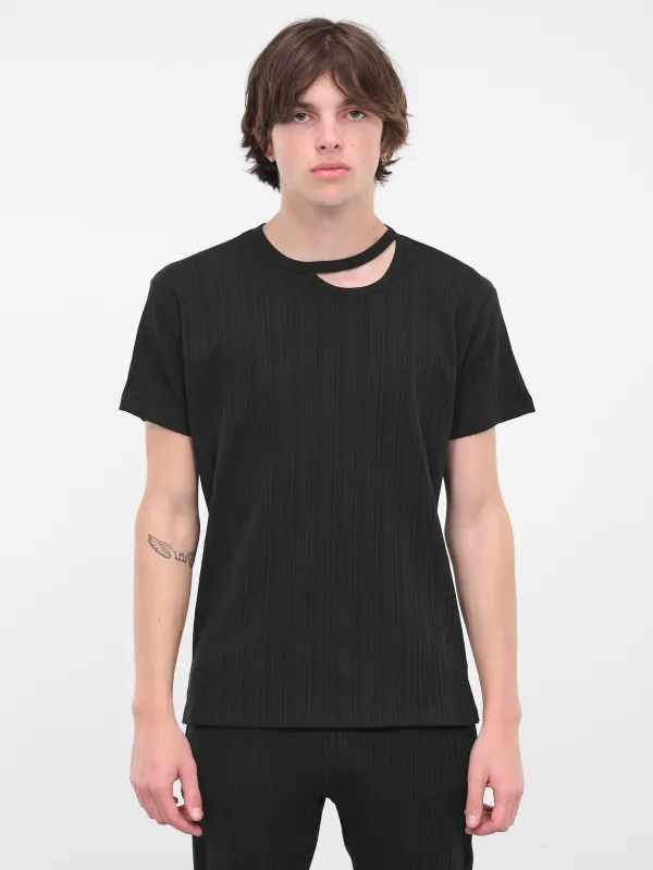 Cut-Out Tee (0644-T383-BLACK) sold by lorenzo
