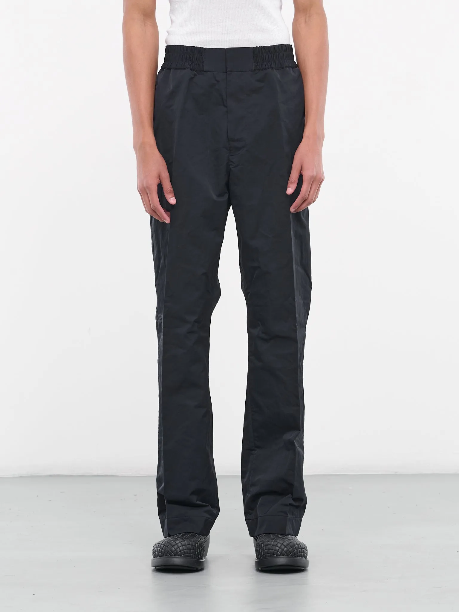 Tech Pants (761316VF4K0-4030-450-DUSK) sold by lorenzo
