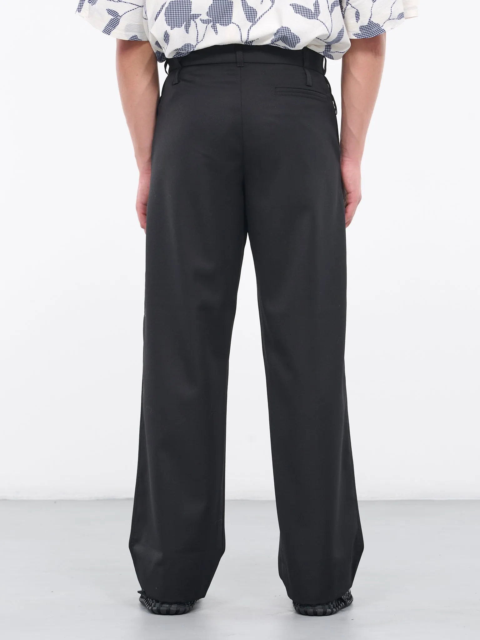 Le pantalon Piccinni (236PA054-1333-BLACK) sold by lorenzo product image thumbnail 3