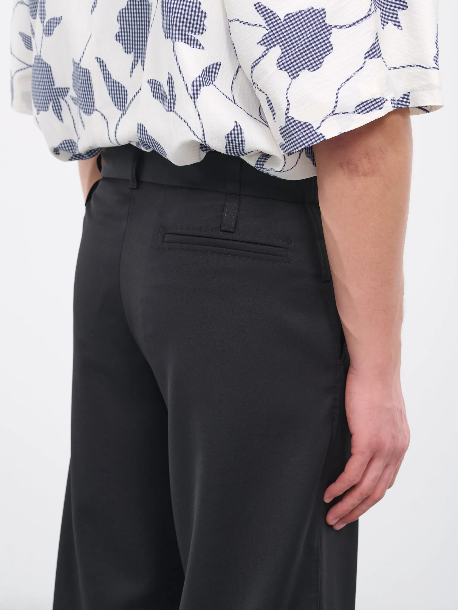 Le pantalon Piccinni (236PA054-1333-BLACK) sold by lorenzo product image thumbnail 4