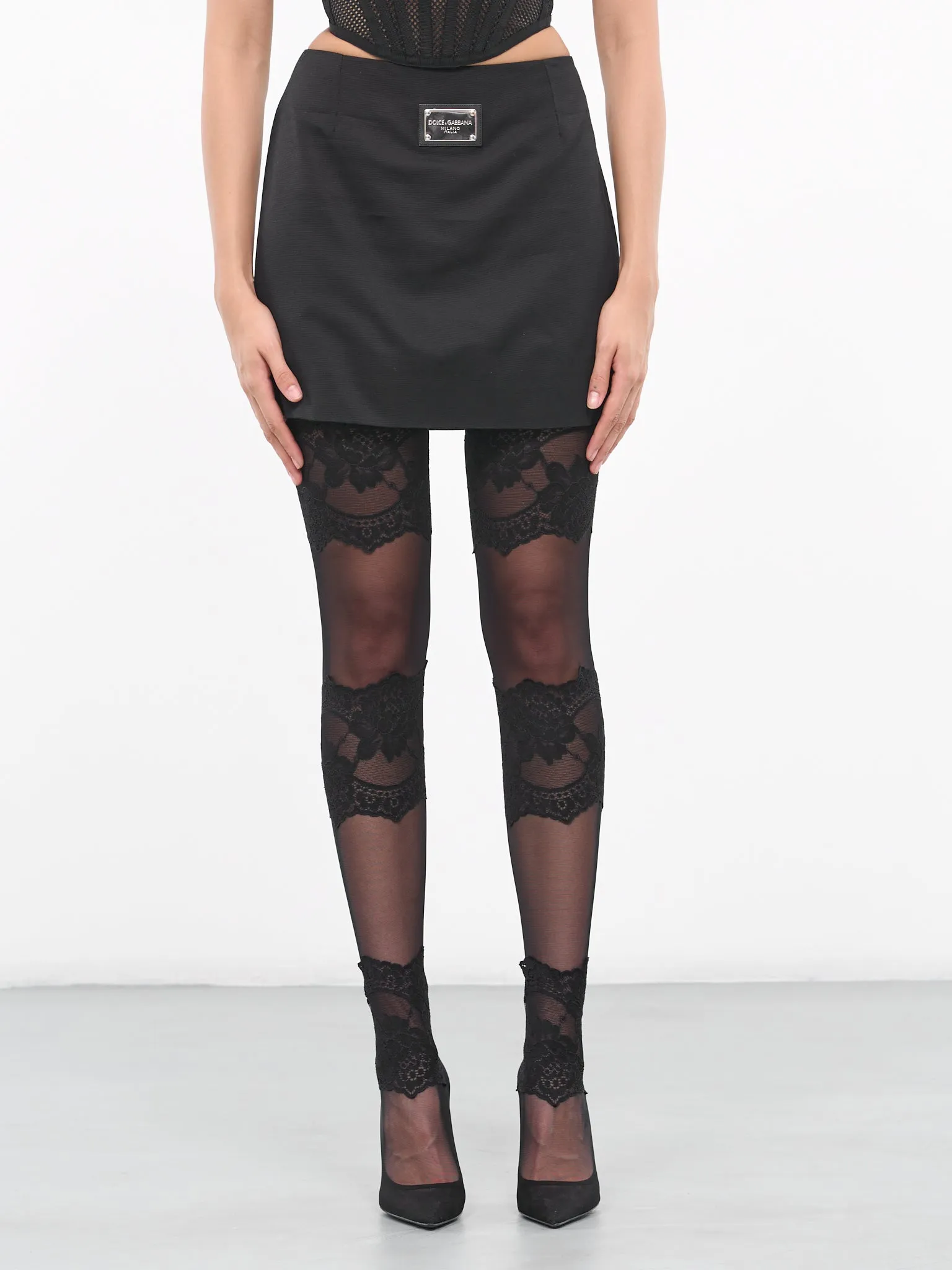 Ottoman Skirt (F4CLKT-FU8BM-N0000-BLACK) sold by lorenzo