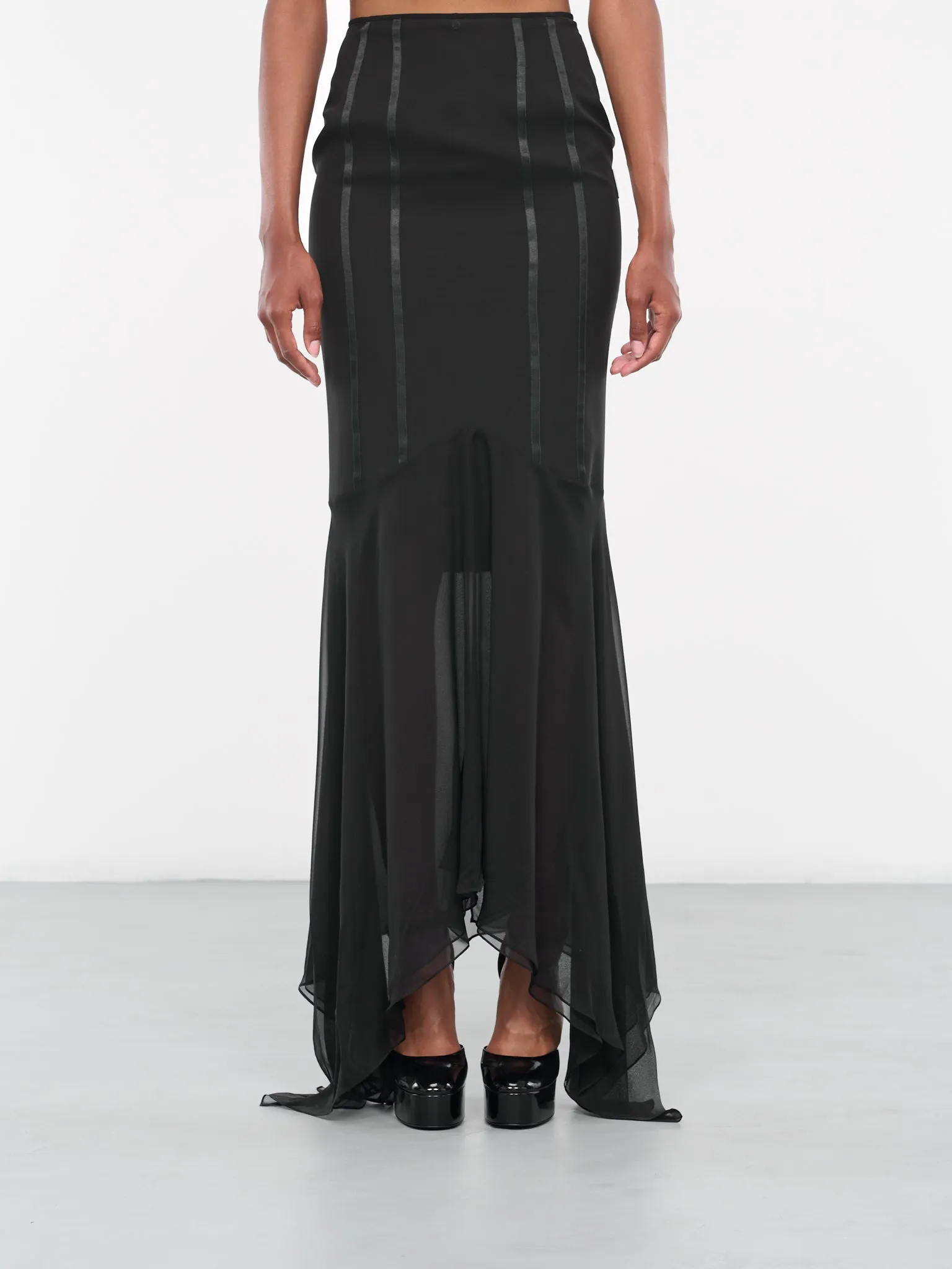 Mermaid Ruffle Skirt (F4CL4T-FUAA1-BLACK) sold by lorenzo