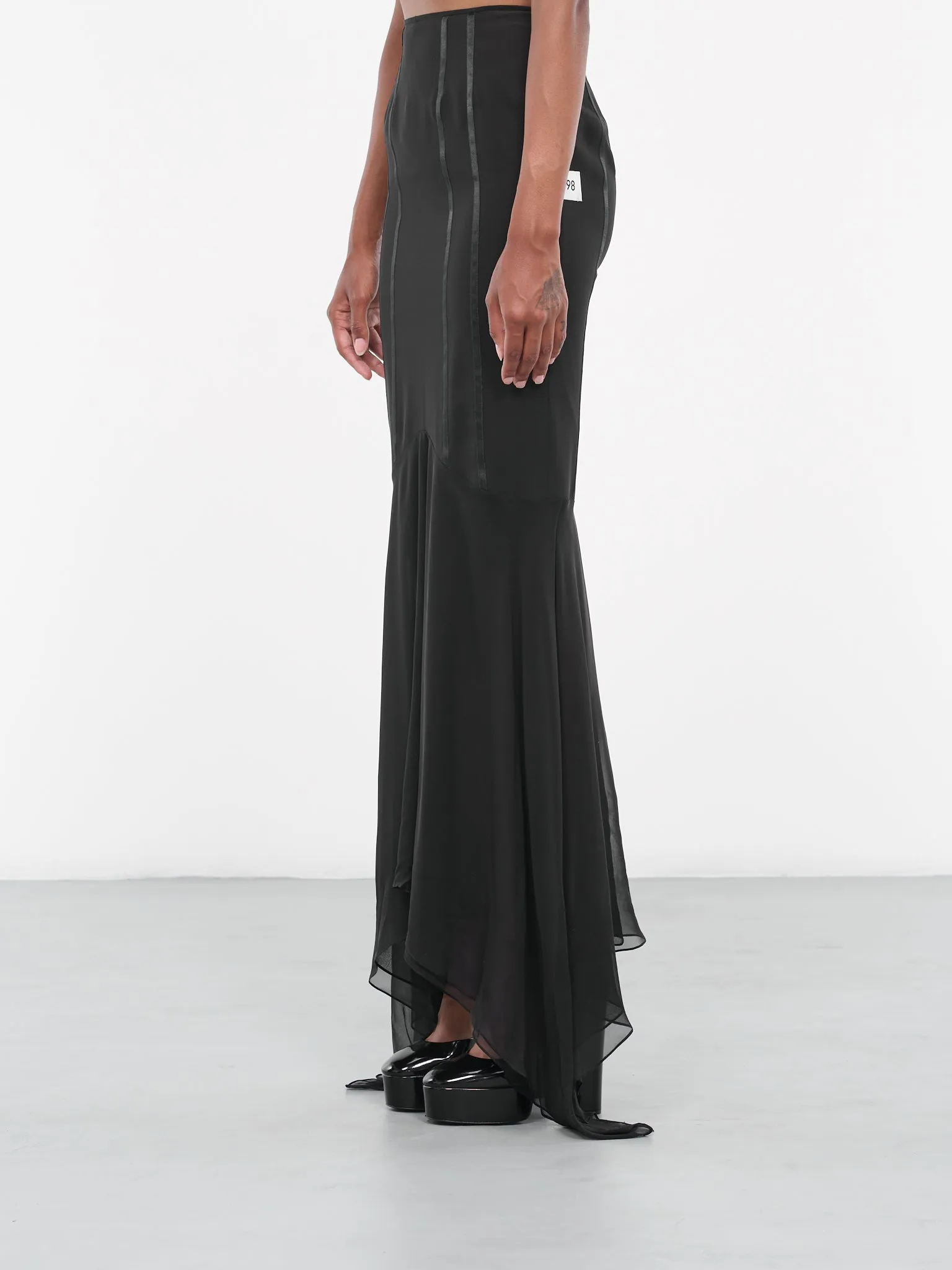 Mermaid Ruffle Skirt (F4CL4T-FUAA1-BLACK) sold by lorenzo product image thumbnail 2