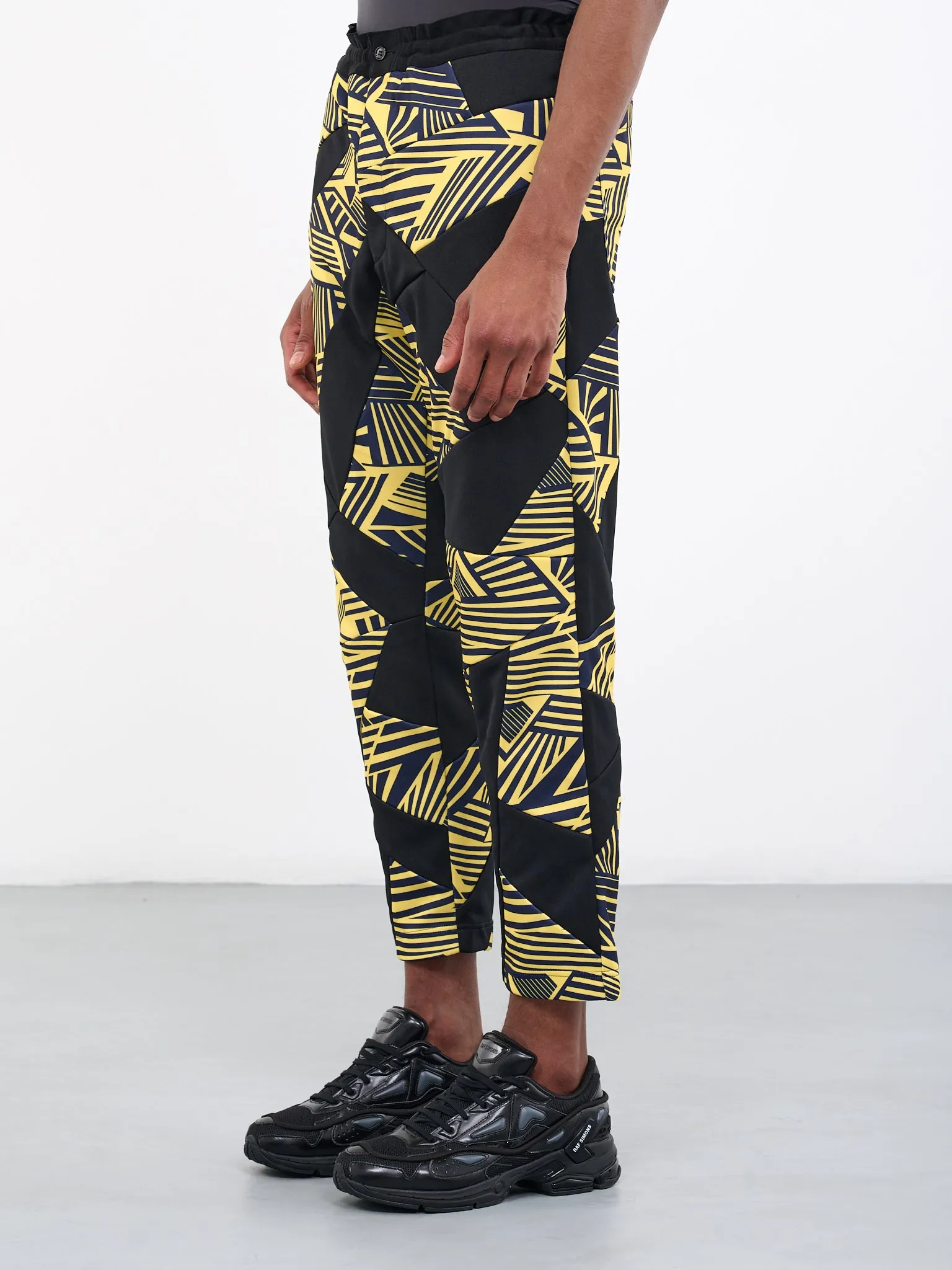 Geometric Cropped Trousers (PK-T015-051-YELLOW) sold by lorenzo product image thumbnail 2