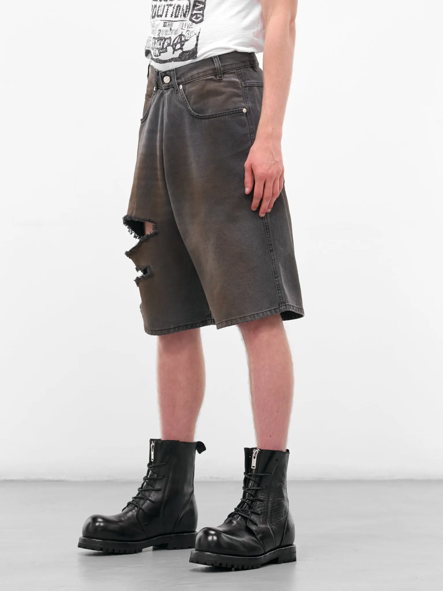 Dirtied Denim Kriss Kross Shorts (MP003D-WDD-DIRTY-OUTCAST-GREY) sold by lorenzo product image thumbnail 2