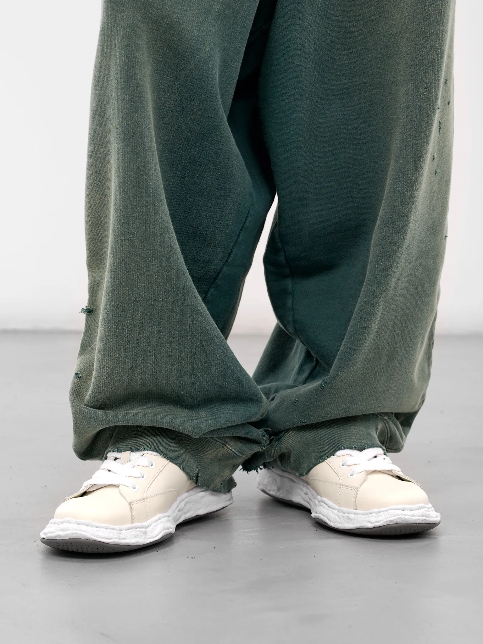 Green Distressed Baggy Sweatpants (A15PT554-GREEN) sold by lorenzo product image thumbnail 4