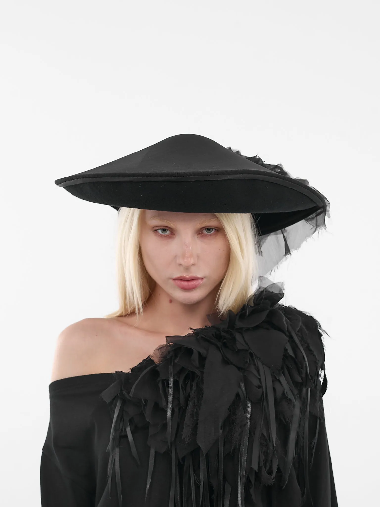 Black Wool Chiffon Flower Hat (PFFW25HA02-BLACK) sold by lorenzo