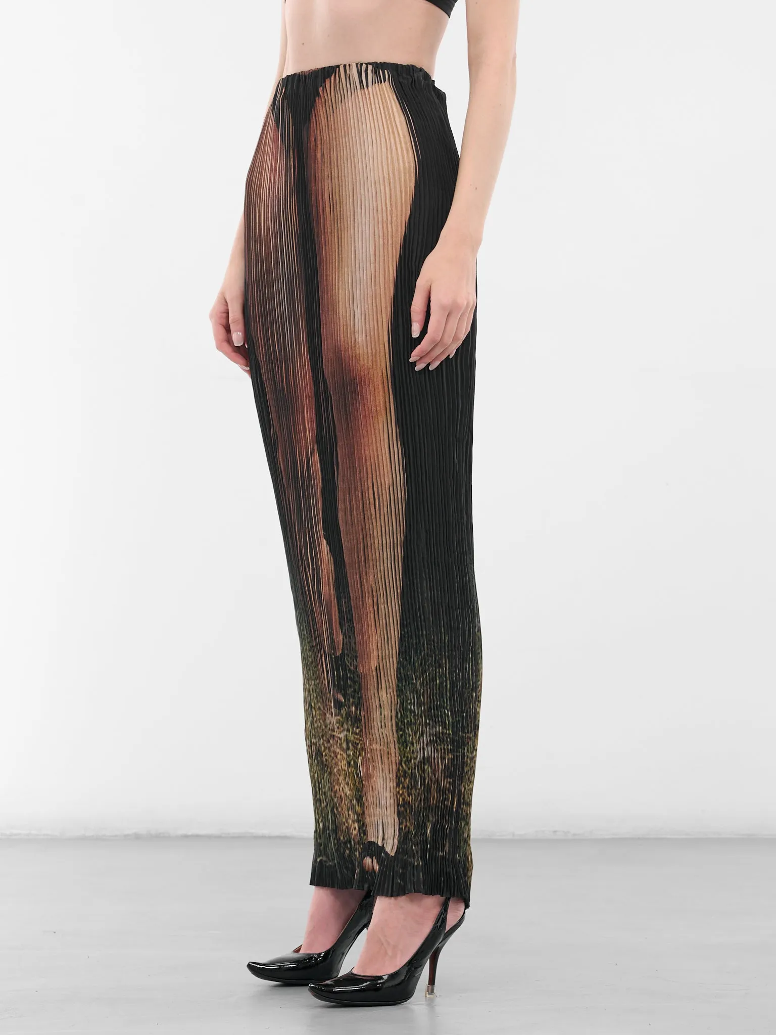 Trompe L'oeil Pleated Maxi Skirt (PFFW25SK01-HOUNDSTOOTH-FAIR) sold by lorenzo product image thumbnail 2