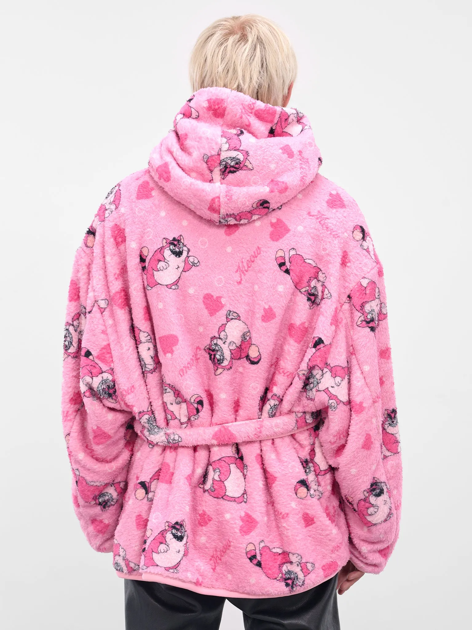 Pink Graphic Fleece Hooded Robe (25AW40C073-PINK) sold by lorenzo product image thumbnail 3