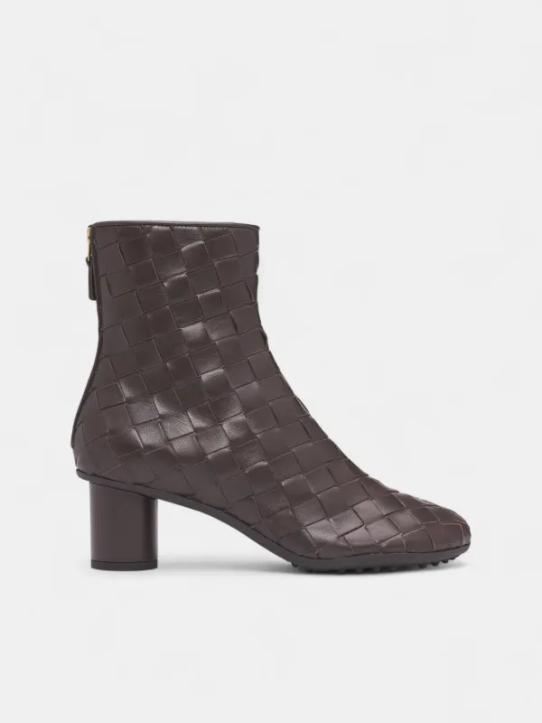 Brown Intrecciato Leather Boots (811017V2ED0-2113-FONDANT) made by Bottega Veneta