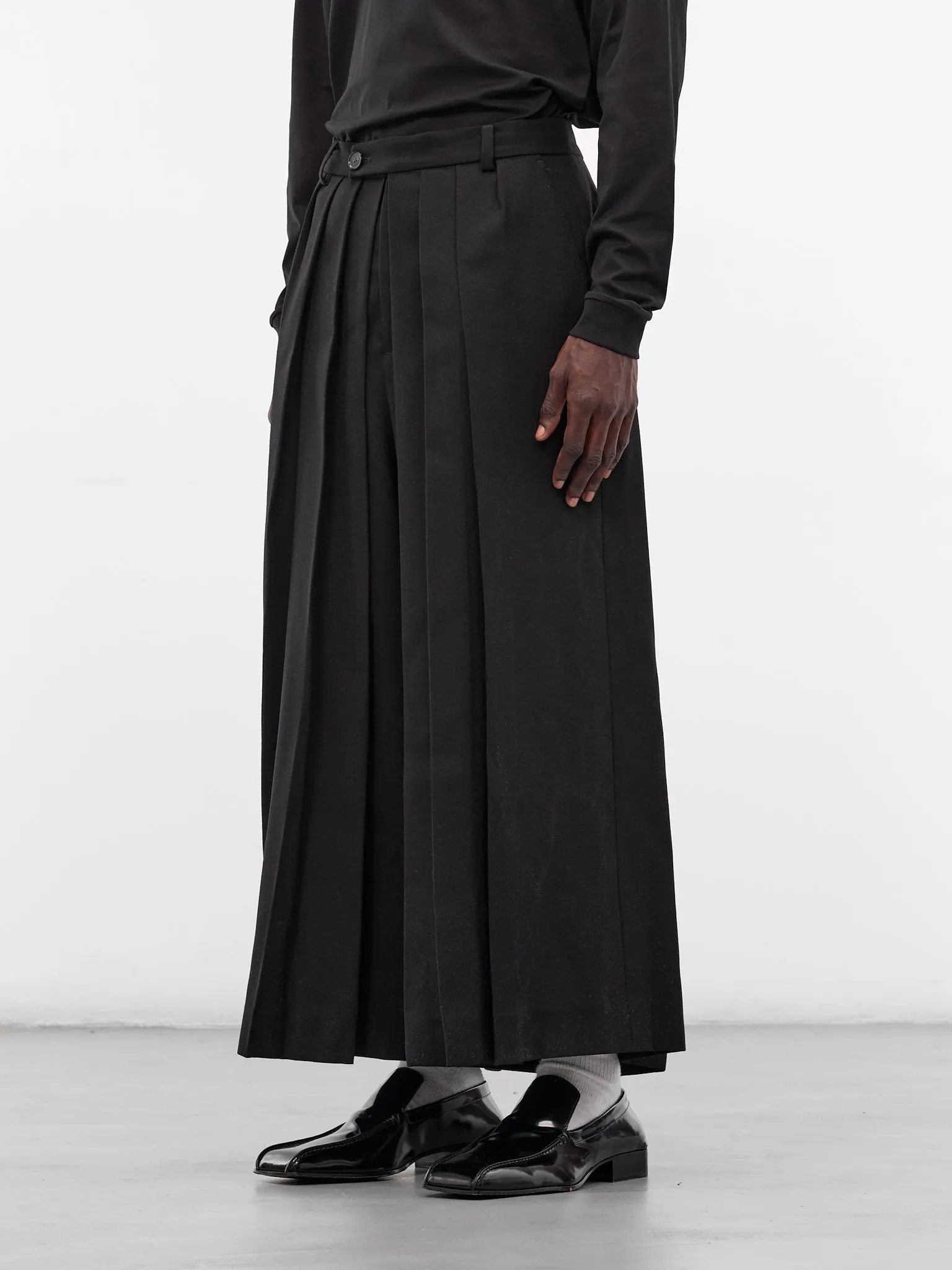 Black Wool Hakama Trousers (HAKAMA-LONG-MATTE-SHINY-BLACK) sold by lorenzo product image thumbnail 2