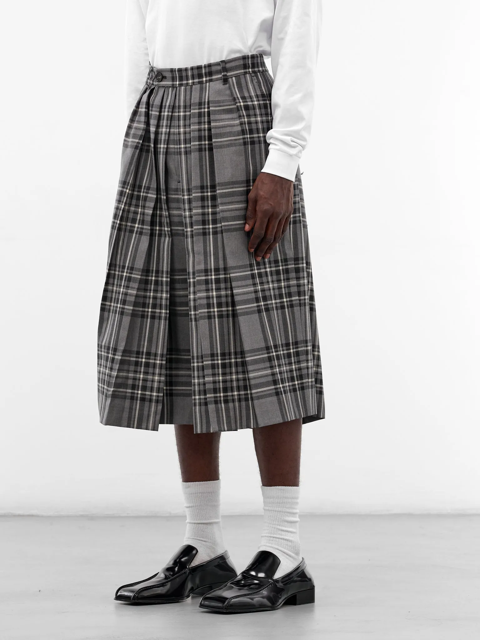 Wool Tartan Hakama Cropped Pants (HAKAMA-PANTS-WOOL-TARTAN) sold by lorenzo product image thumbnail 2